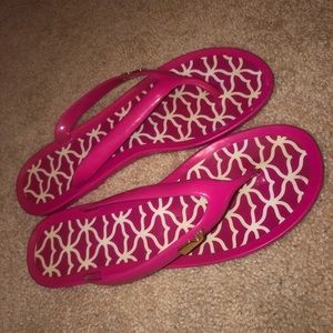 Vineyard Vines Flip Flops